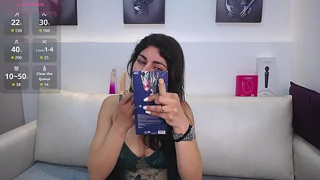 Melodi Roux online show from 10/03/25, 01:19