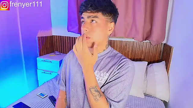 kiing azahell online show from 02/18/26, 01:34