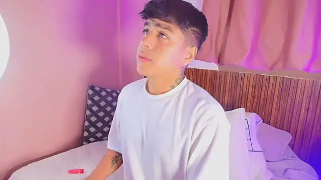 kiing azahell online show from 03/17/26, 10:13