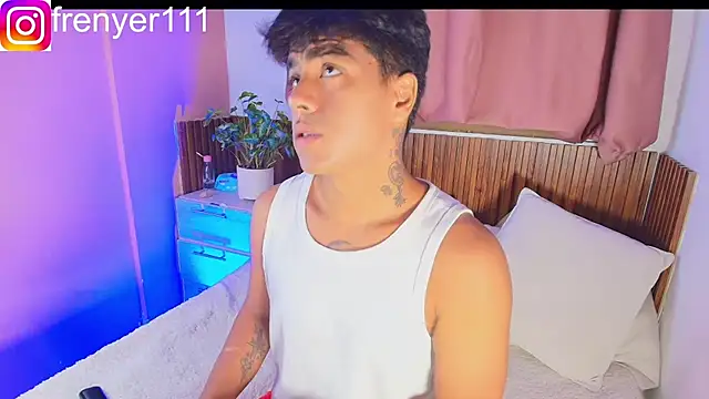 kiing azahell online show from 04/18/26, 02:37