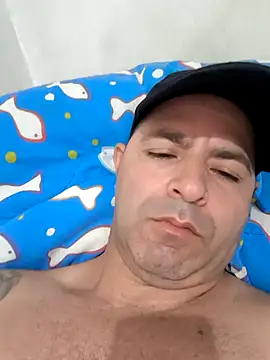 Snapshot of Marciogrei chatting on 10/31/25, 04:19 Marciogrei online show from 10/31/25, 04:19