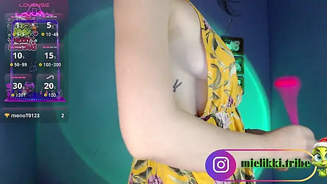 mielikki001 online show from 12/30/24, 10:23