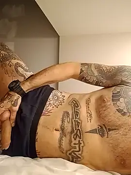 Snapshot of rolesexy chatting on 01/29/25, 03:01 rolesexy online show from 01/29/25, 03:01