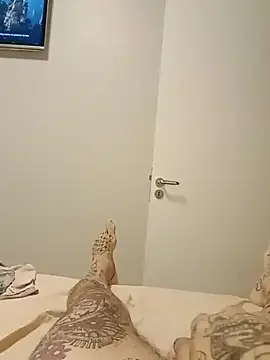 Snapshot of rolesexy chatting on 02/23/25, 03:29 rolesexy online show from 02/23/25, 03:29