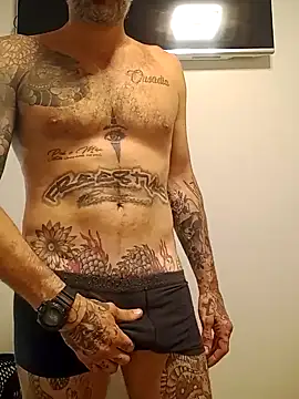 Snapshot of rolesexy chatting on 03/01/25, 10:21 rolesexy online show from 03/01/25, 10:21