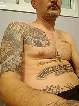 Snapshot of rolesexy chatting on 09/24/25, 02:04 rolesexy online show from 09/24/25, 02:04