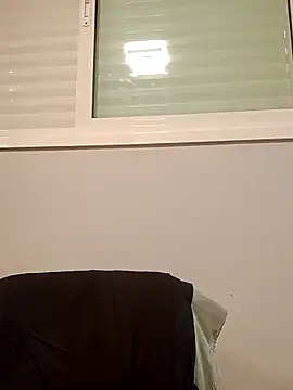 Snapshot of rolesexy chatting on 09/26/25, 12:58 rolesexy online show from 09/26/25, 12:58