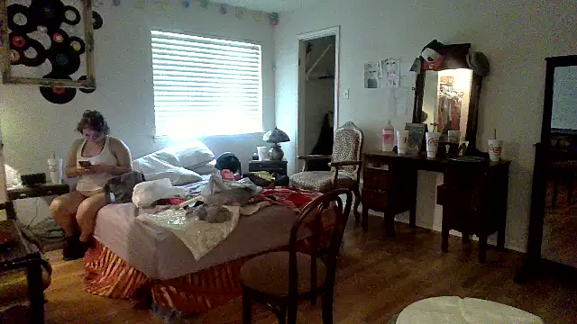 Snapshot of sophiarica chatting on 05/10/26, 08:58 sophiarica online show from 05/10/26, 08:58