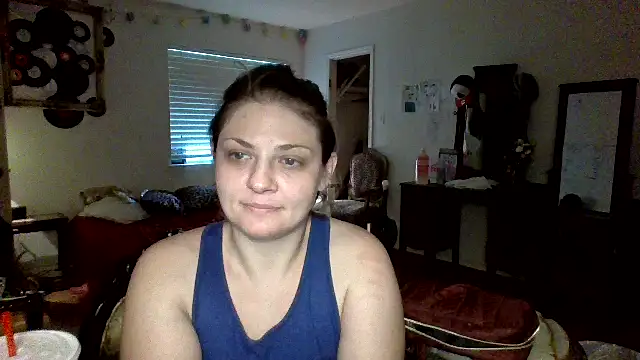 Snapshot of sophiarica chatting on 05/16/26, 03:55 sophiarica online show from 05/16/26, 03:55