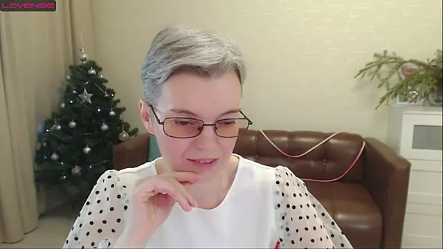 Cutie Erikaa1 online show from 12/25/24, 05:37