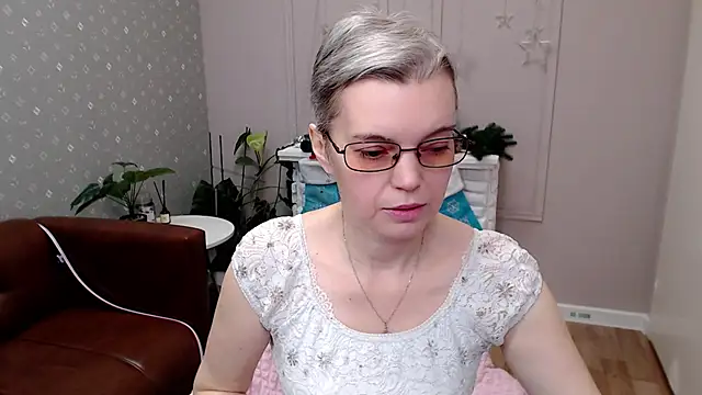 Cutie Erikaa1 online show from 01/15/26, 03:00