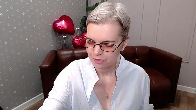 Cutie Erikaa1 online show from 02/19/26, 02:18