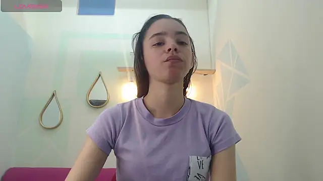 Mia-kalinfa online show from 01/22/25, 03:40