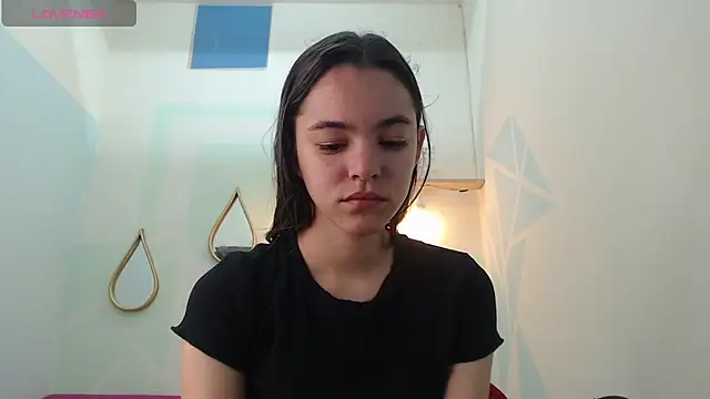 Mia-kalinfa online show from 02/04/25, 12:11