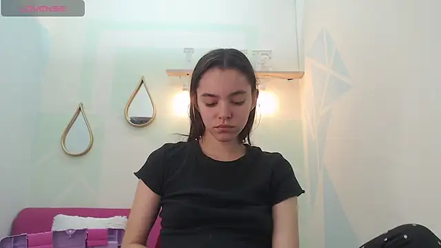 Mia-kalinfa online show from 02/04/25, 03:15