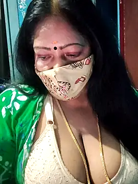 Snapshot of maniisha chatting on 03/08/26, 08:56 maniisha online show from 03/08/26, 08:56