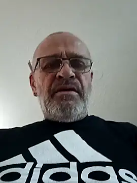 geilerschwanz64 online show from 01/16/25, 09:19