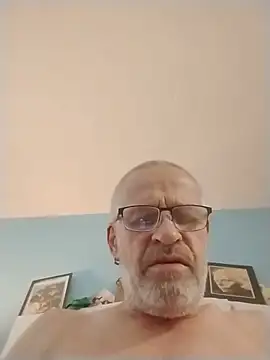 Snapshot of geilerschwanz64 chatting on 05/17/26, 04:14 geilerschwanz64 online show from 05/17/26, 04:14