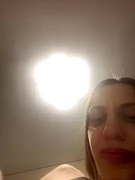 Janet Welder online show from 11/02/25, 01:08