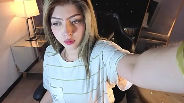 Kitty fox b online show from 09/13/25, 12:38