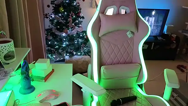 Tallulah-mae-xoxox online show from 11/24/25, 07:13