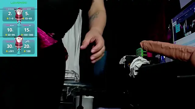 bigassruby45 online show from 12/19/24, 12:02