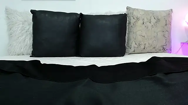 valery-rivas online show from 03/22/25, 07:09