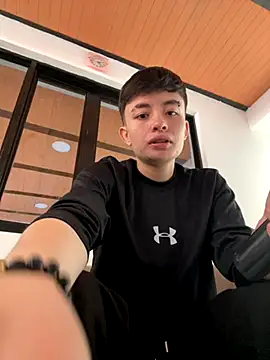 Snapshot of nico_18x chatting on 10/02/25, 07:21 nico 18x online show from 10/02/25, 07:21