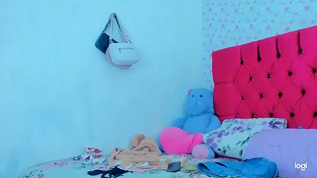 StassieBell online show from 11/27/25, 05:09