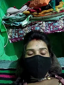 Hoty girl 143 online show from 10/15/25, 04:07