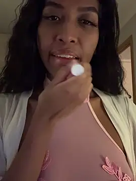 Snapshot of IamCrystal2 chatting on 12/23/24, 08:03 IamCrystal2 online show from 12/23/24, 08:03