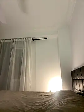 IamCrystal2 online show from 11/20/25, 02:23