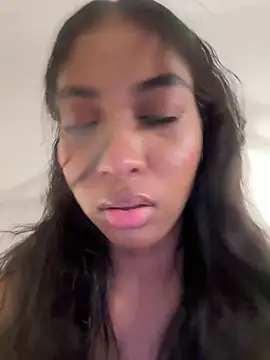 IamCrystal2 online show from 04/06/26, 04:46