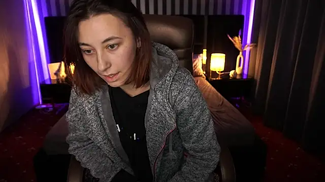 Snapshot of Roxy_Rayy chatting on 12/06/24, 03:08 Roxy Rayy online show from 12/06/24, 03:08