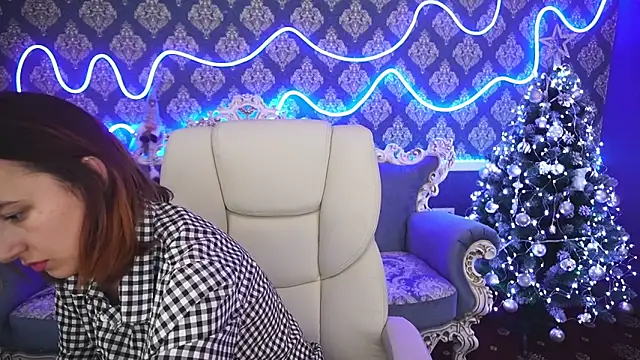 Snapshot of Roxy_Rayy chatting on 12/10/24, 01:44 Roxy Rayy online show from 12/10/24, 01:44