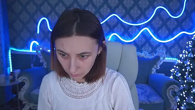 Snapshot of Roxy_Rayy chatting on 12/12/24, 07:48 Roxy Rayy online show from 12/12/24, 07:48