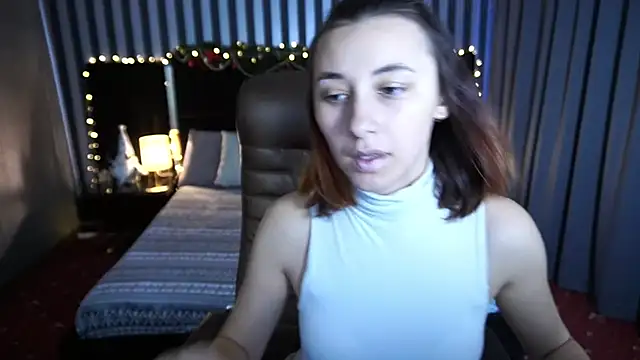 Snapshot of Roxy_Rayy chatting on 12/14/24, 06:56 Roxy Rayy online show from 12/14/24, 06:56