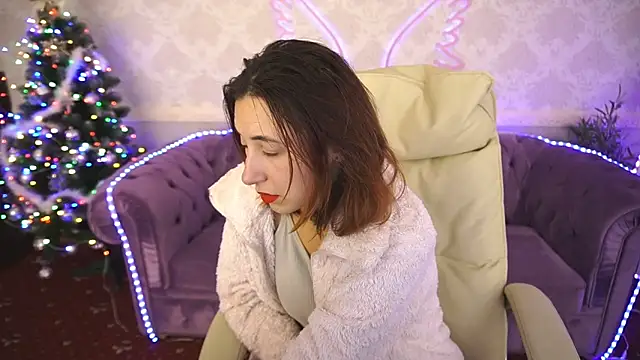 Snapshot of Roxy_Rayy chatting on 12/16/24, 07:43 Roxy Rayy online show from 12/16/24, 07:43