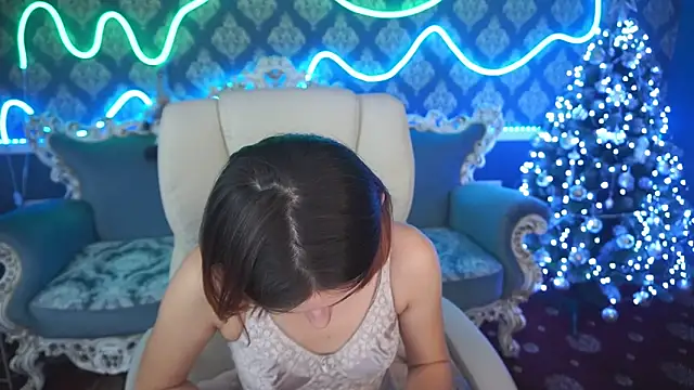 Snapshot of Roxy_Rayy chatting on 12/19/24, 11:03 Roxy Rayy online show from 12/19/24, 11:03