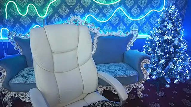 Snapshot of Roxy_Rayy chatting on 12/20/24, 04:31 Roxy Rayy online show from 12/20/24, 04:31