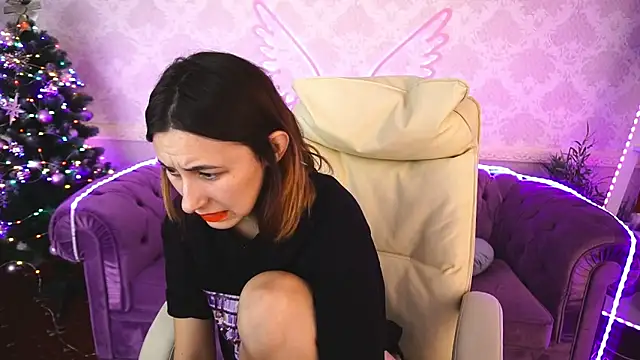 Snapshot of Roxy_Rayy chatting on 12/23/24, 01:56 Roxy Rayy online show from 12/23/24, 01:56