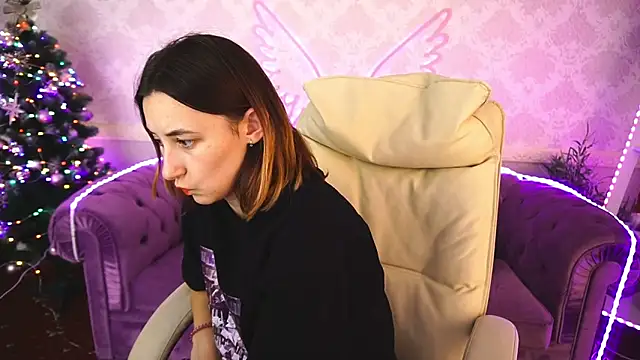 Snapshot of Roxy_Rayy chatting on 12/23/24, 05:32 Roxy Rayy online show from 12/23/24, 05:32