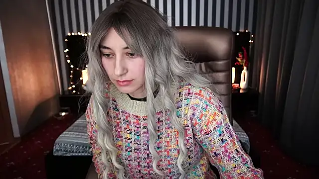 Snapshot of Roxy_Rayy chatting on 01/02/25, 02:11 Roxy Rayy online show from 01/02/25, 02:11