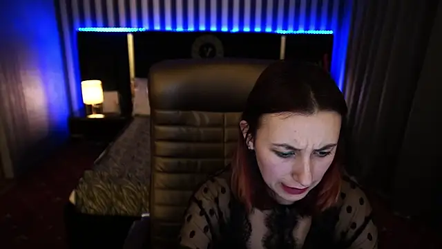 Snapshot of Roxy_Rayy chatting on 03/04/25, 08:27 Roxy Rayy online show from 03/04/25, 08:27