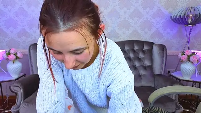 Snapshot of Roxy_Rayy chatting on 10/02/25, 07:10 Roxy Rayy online show from 10/02/25, 07:10