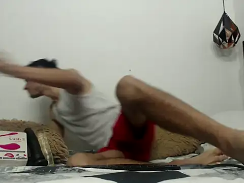 Latin Boy24 online show from 10/06/25, 03:53