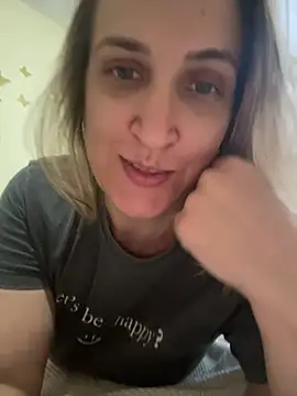 Snapshot of Bia_sexynovaes chatting on 06/06/26, 06:12 Bia sexynovaes online show from 06/06/26, 06:12