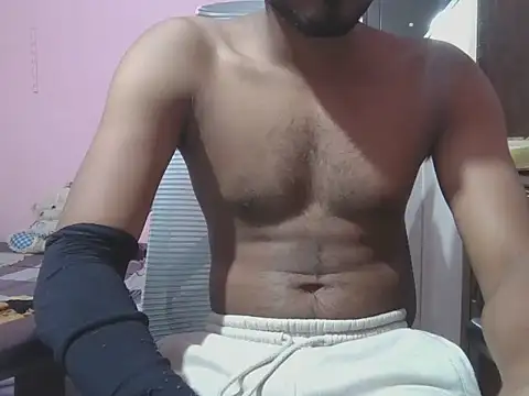 Snapshot of KissesBoyAD chatting on 10/08/25, 03:48 KissesBoyAD online show from 10/08/25, 03:48