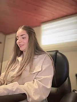 imlindapink online show from 01/06/26, 04:11