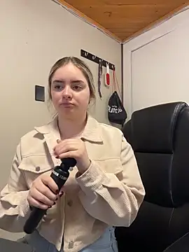 imlindapink online show from 02/27/26, 06:30